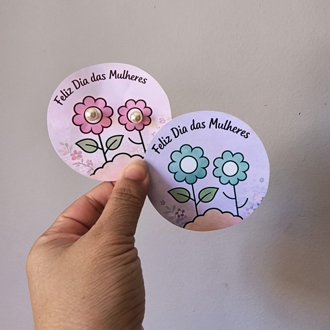 Tag redonda Dia da mulher (brinco flores)
